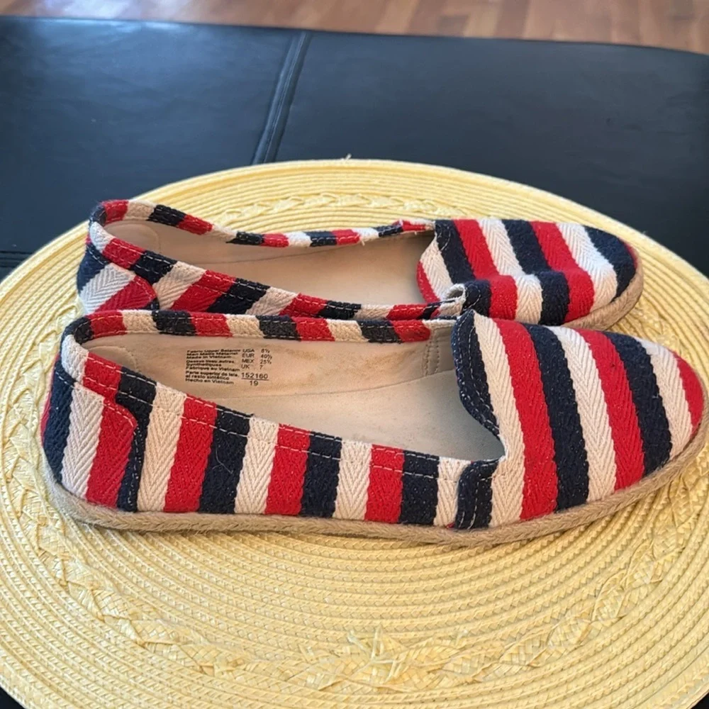 American Eagle Patriotic Striped Slip Ons - Size 8.5 - Picture 2 of 6